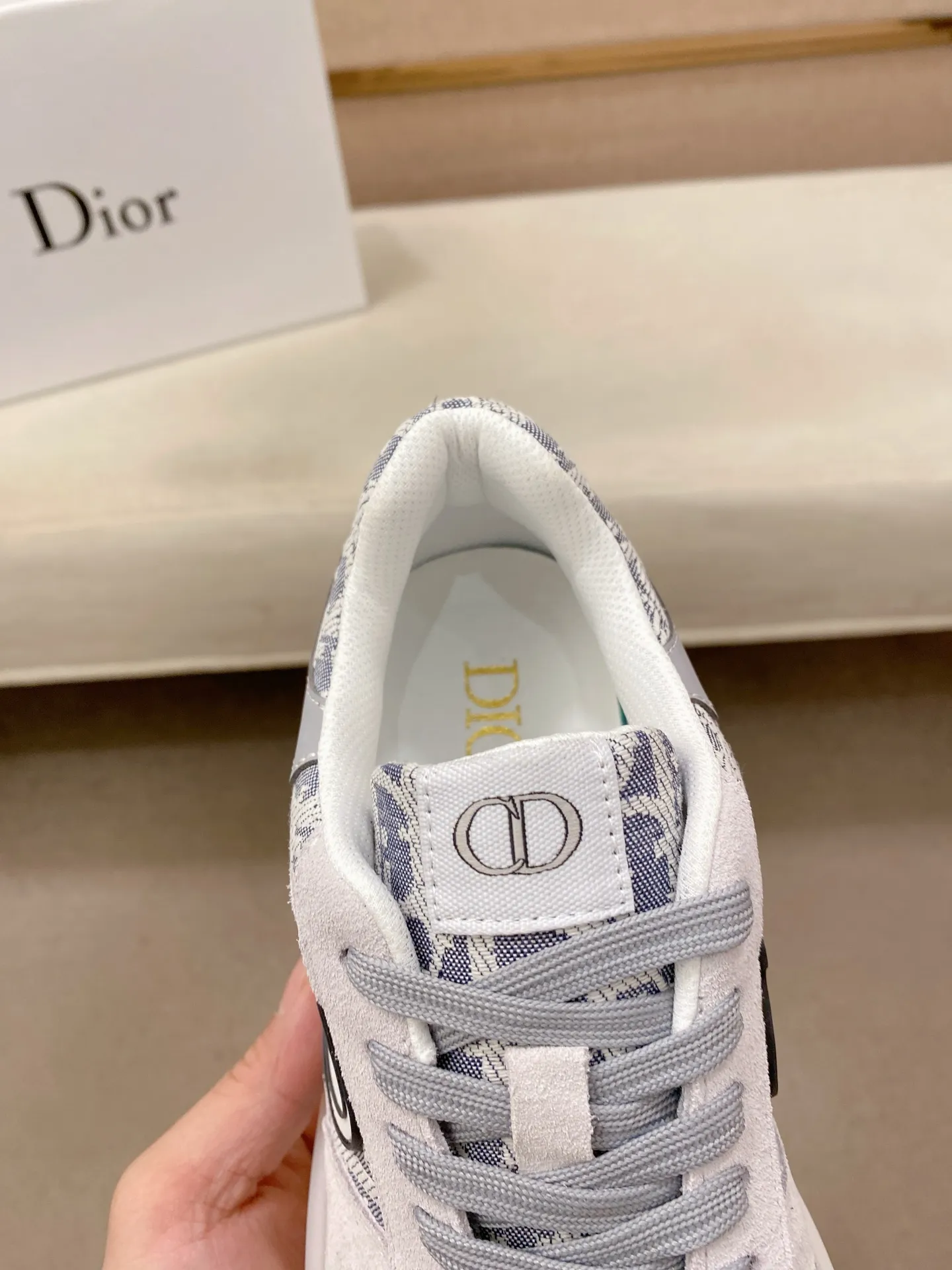 Men's shoes💰 462💰🇮🇹🇮🇹Dior d The new model is on sale at the same time at the counter. The upper 🇮🇹 is imported Italian first-layer cowhide, and the lining is fully imported sheepskin 💪💪. It is a complete 1⃣️ to 1⃣️ replica 🇮🇹💪💪, ⚠ Sole: The original sole is specially provided by the original factory. The exclusive movable molded sole is super comfortable. ⚠Original factory single goods, 🔍🔍high quality, you can enter and leave the counter at will, welcome to compare⚠. Code number:38-44